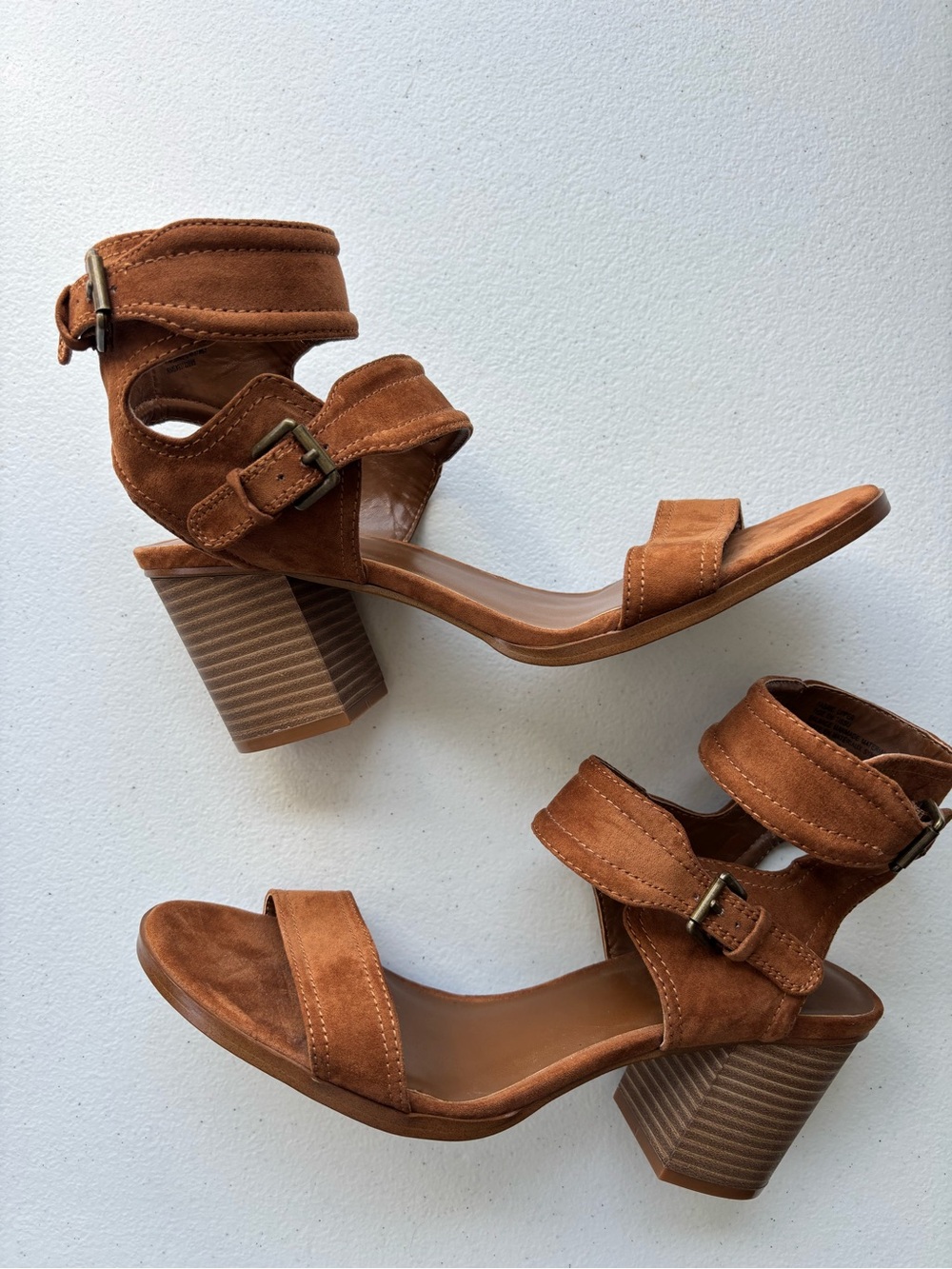 Nordstrom Tan Suede Block Heel Sandal with Buckle Straps